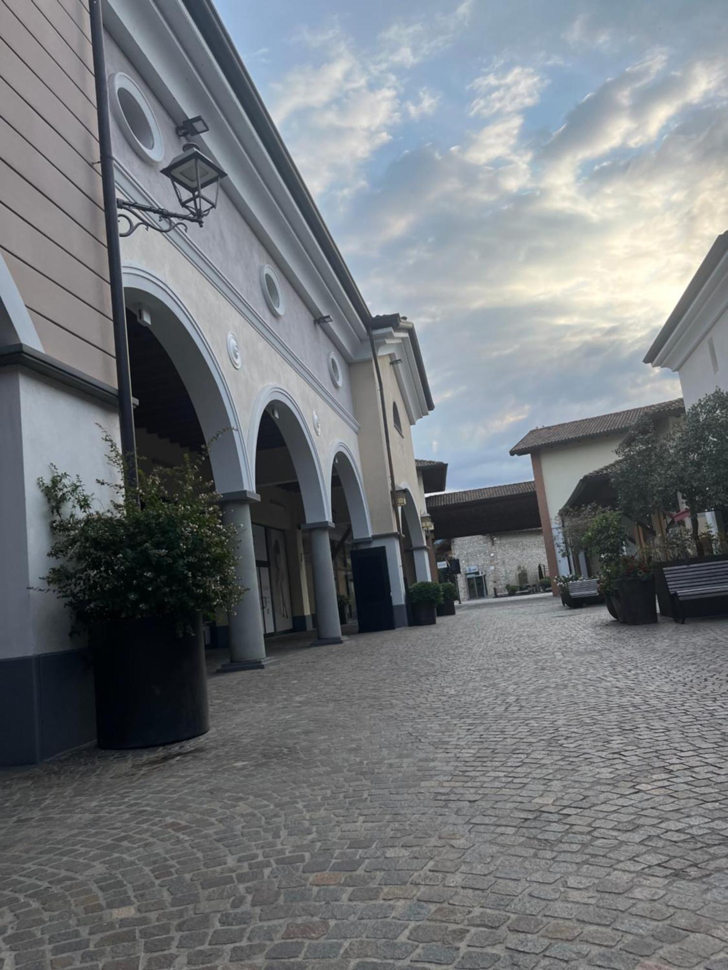 Anna Appartamento Vacanze Monticelli Brusati Exterior photo