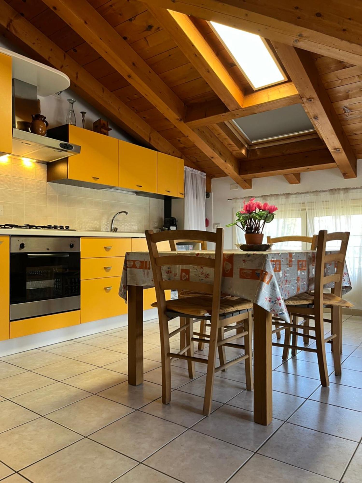 Anna Appartamento Vacanze Monticelli Brusati Exterior photo